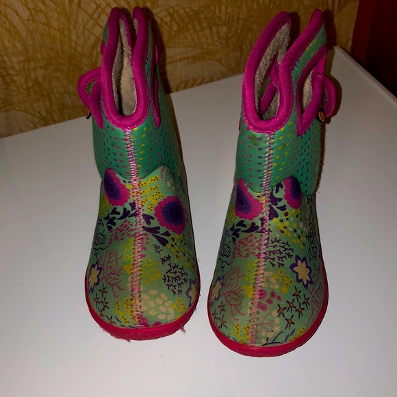 Bogs Boots - Picture 3 of 7